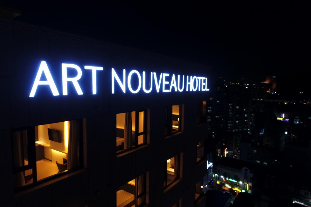 Geoje Artnouveau Suite Hotel Екстериор снимка