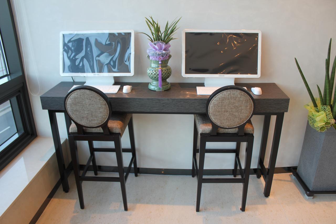 Geoje Artnouveau Suite Hotel Екстериор снимка