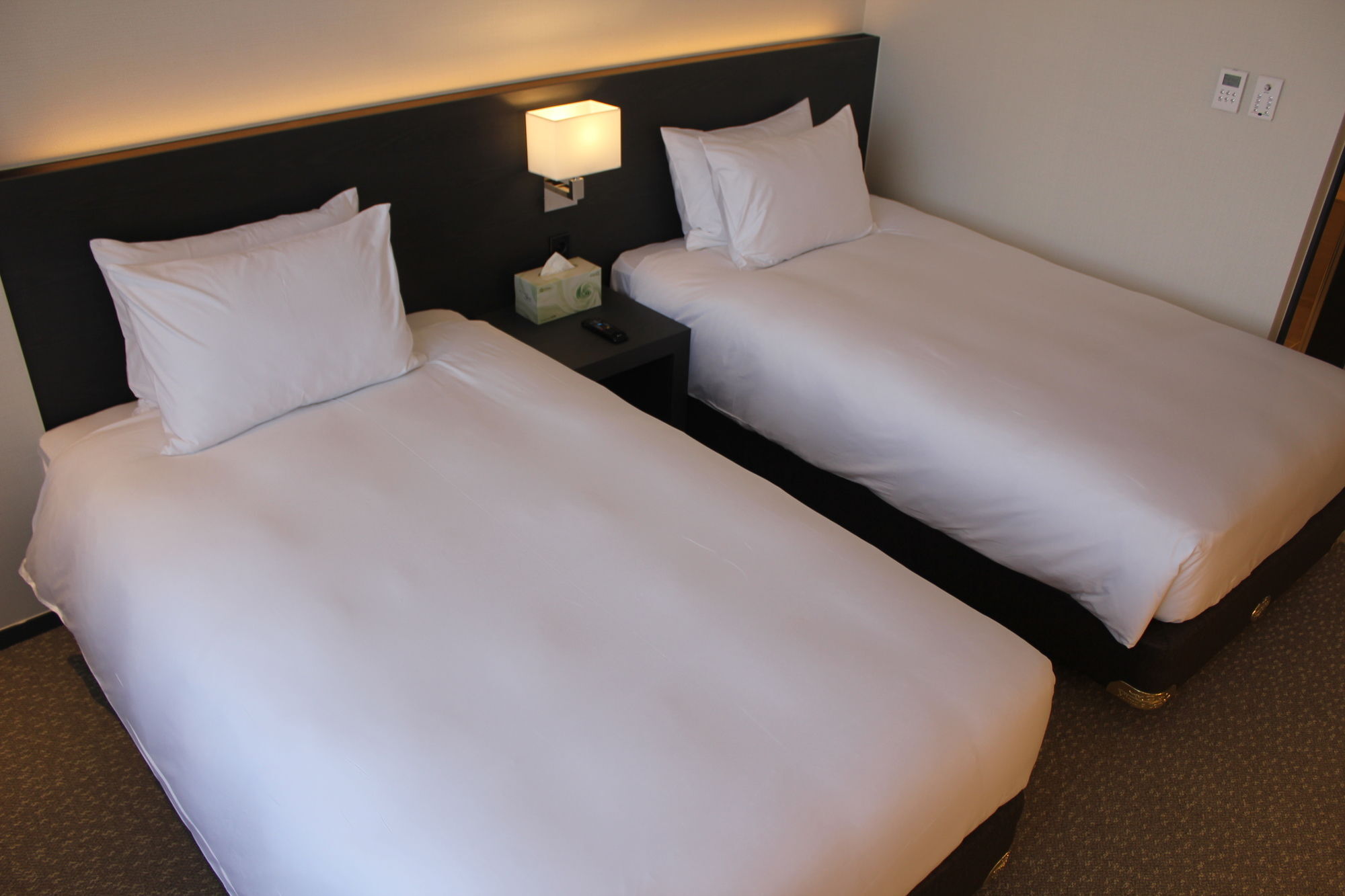 Geoje Artnouveau Suite Hotel Екстериор снимка